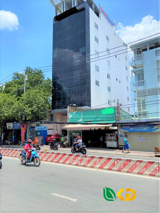 Bán nhà 4 lầu mặt tiền kinh doanh đường Huỳnh Tấn Phát Quận 7